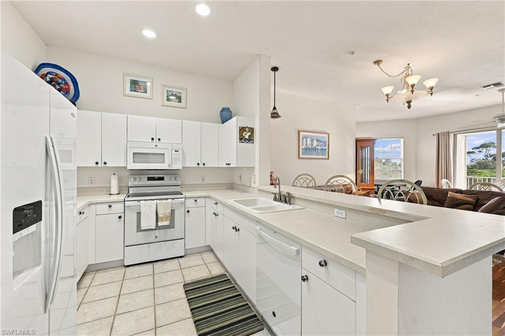 POINTE AT PELICAN LANDING - Residential