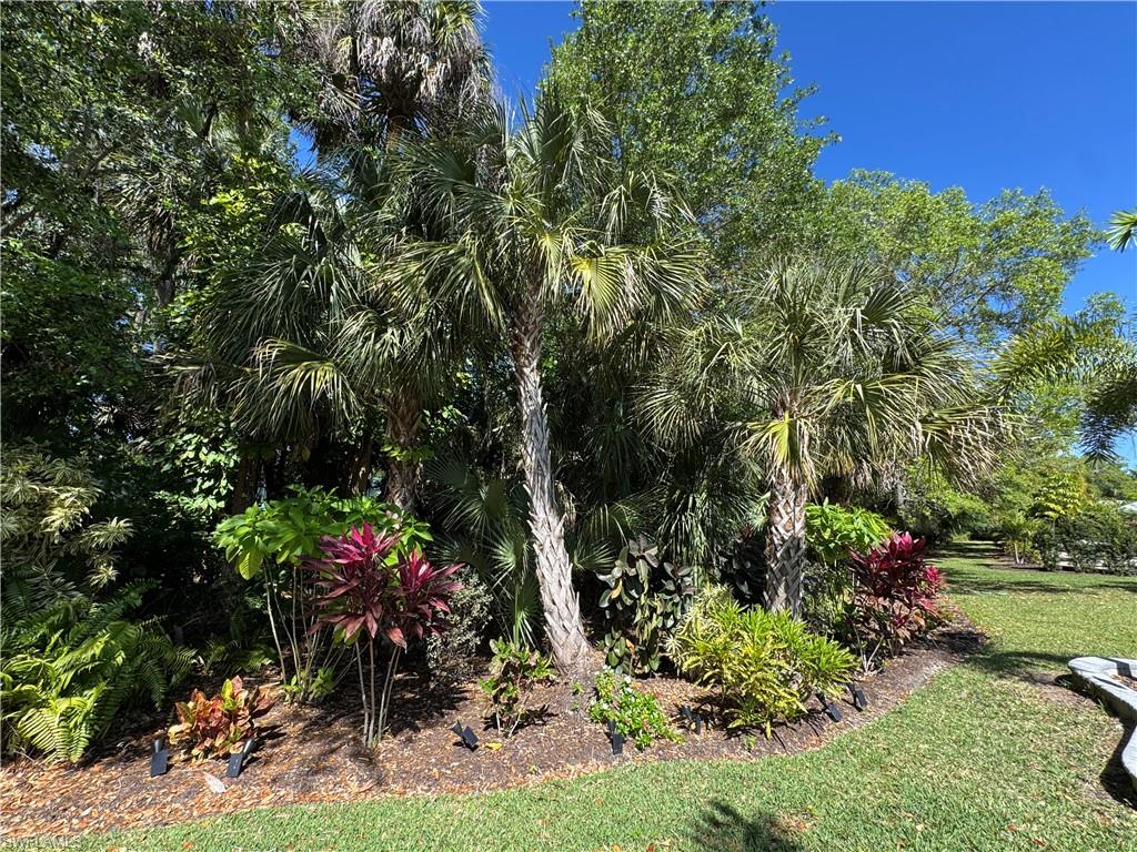RIVERBEND MOTORCOACH RESORT - Land
