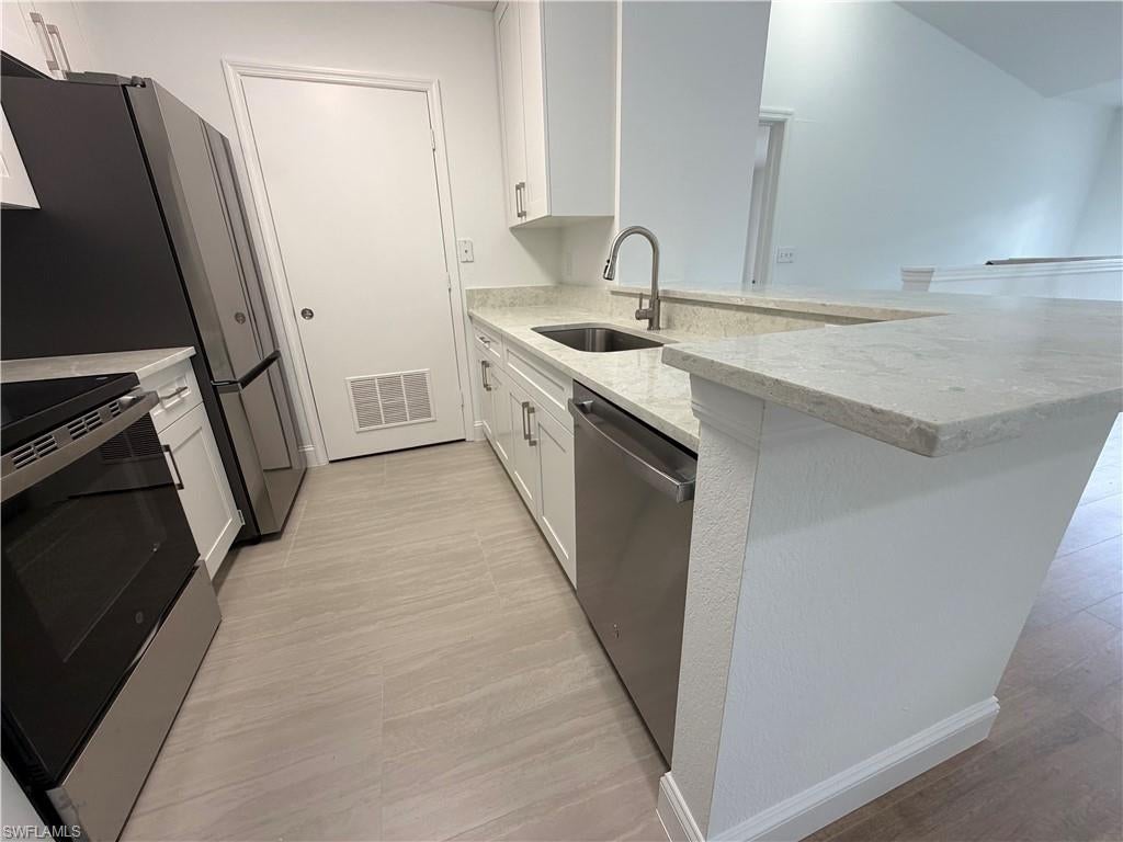 VANDERBILT PLACE - Residential Lease