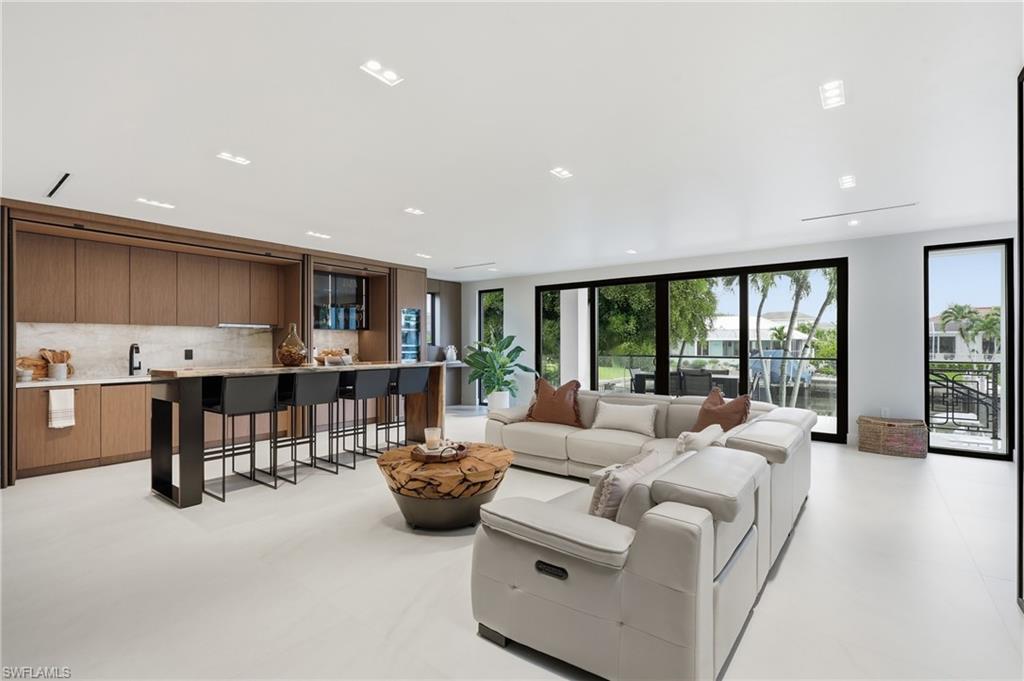 MARCO ISLAND - Residential