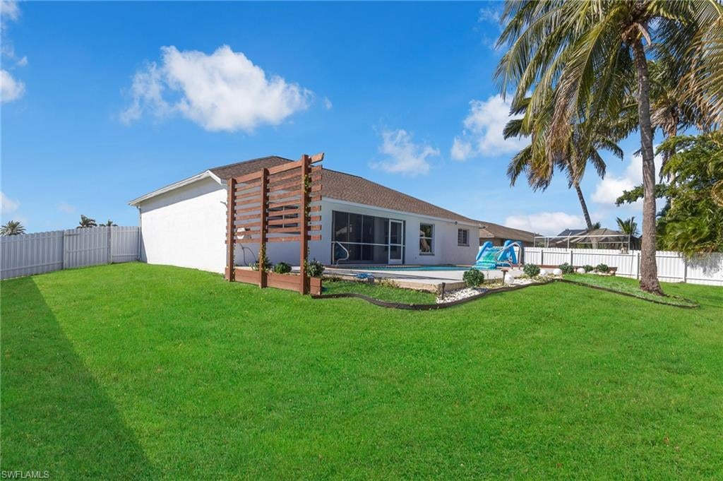 CAPE CORAL - Residential