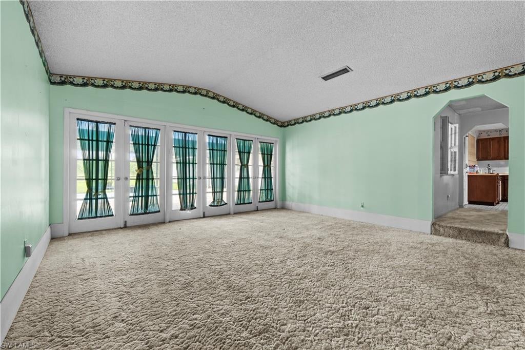 MOORE HAVEN - Residential