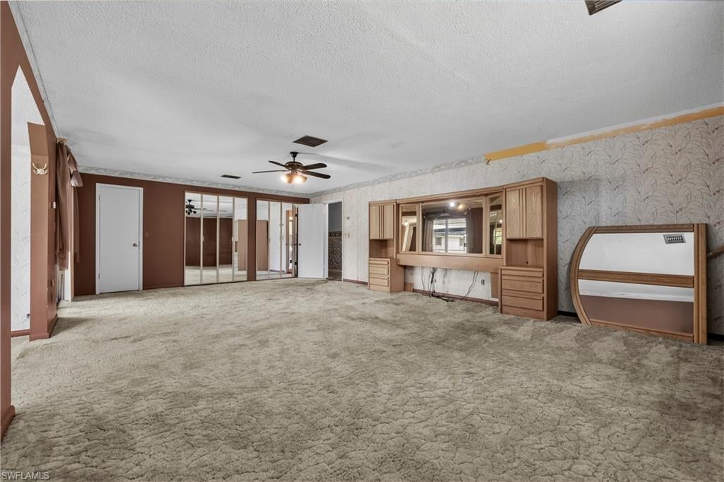 MOORE HAVEN - Residential