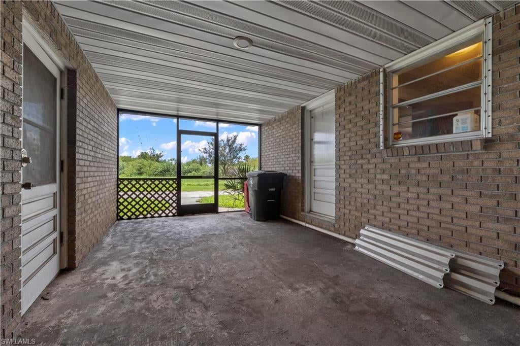 MOORE HAVEN - Residential