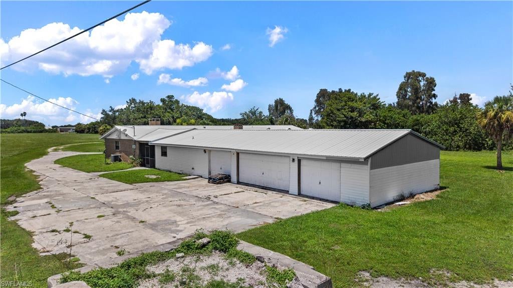 MOORE HAVEN - Residential