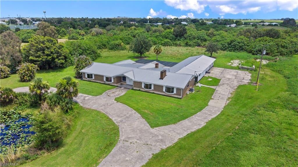 MOORE HAVEN - Residential