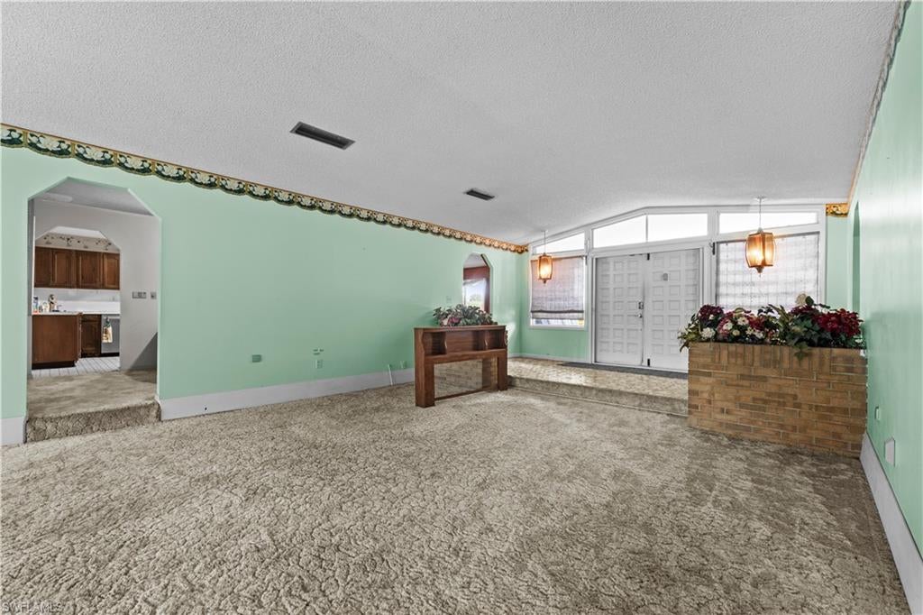 MOORE HAVEN - Residential