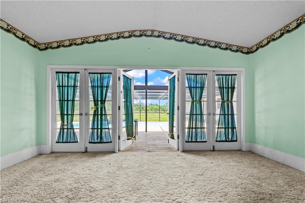 MOORE HAVEN - Residential