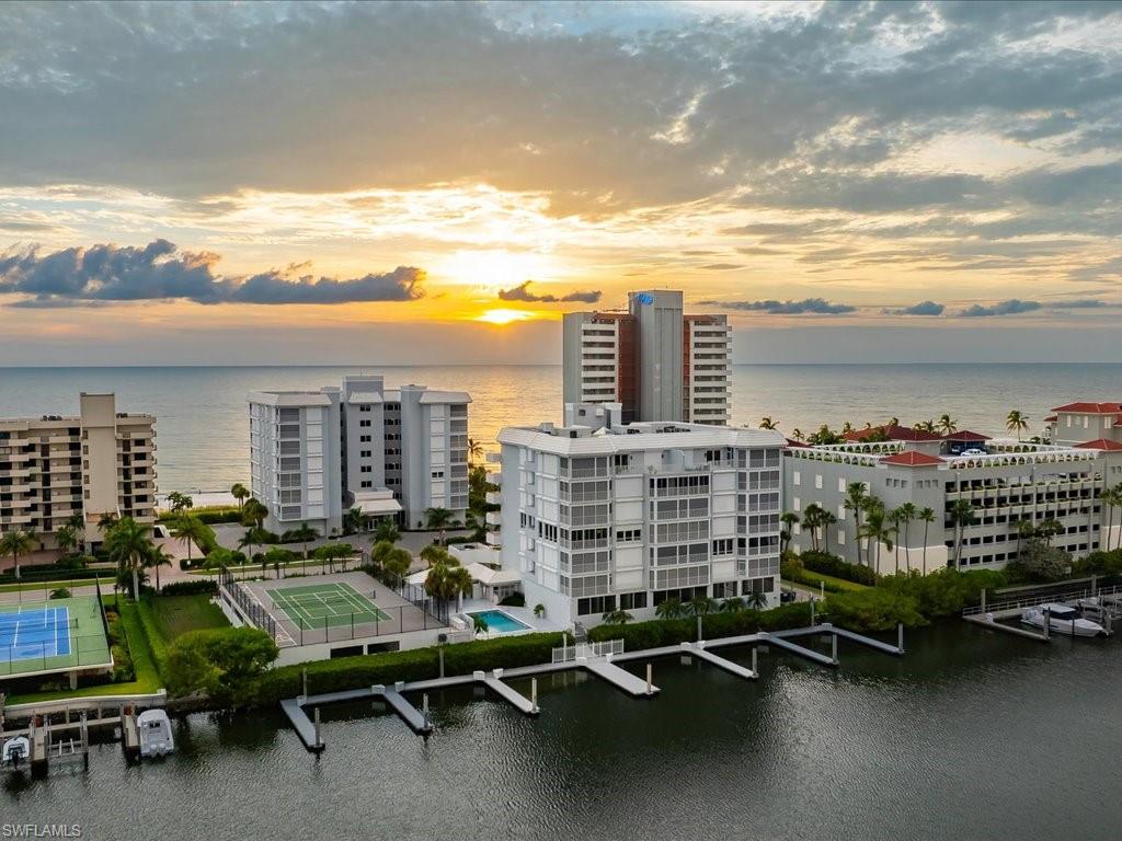 LE DAUPHIN - Residential