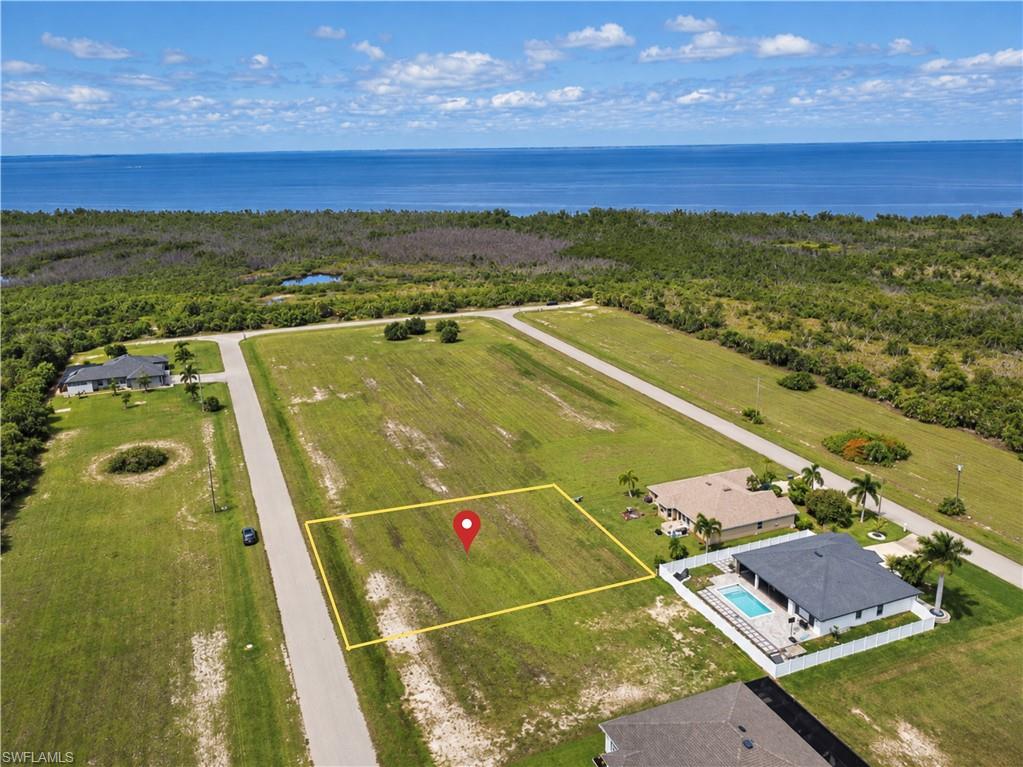 CAPE CORAL - Land
