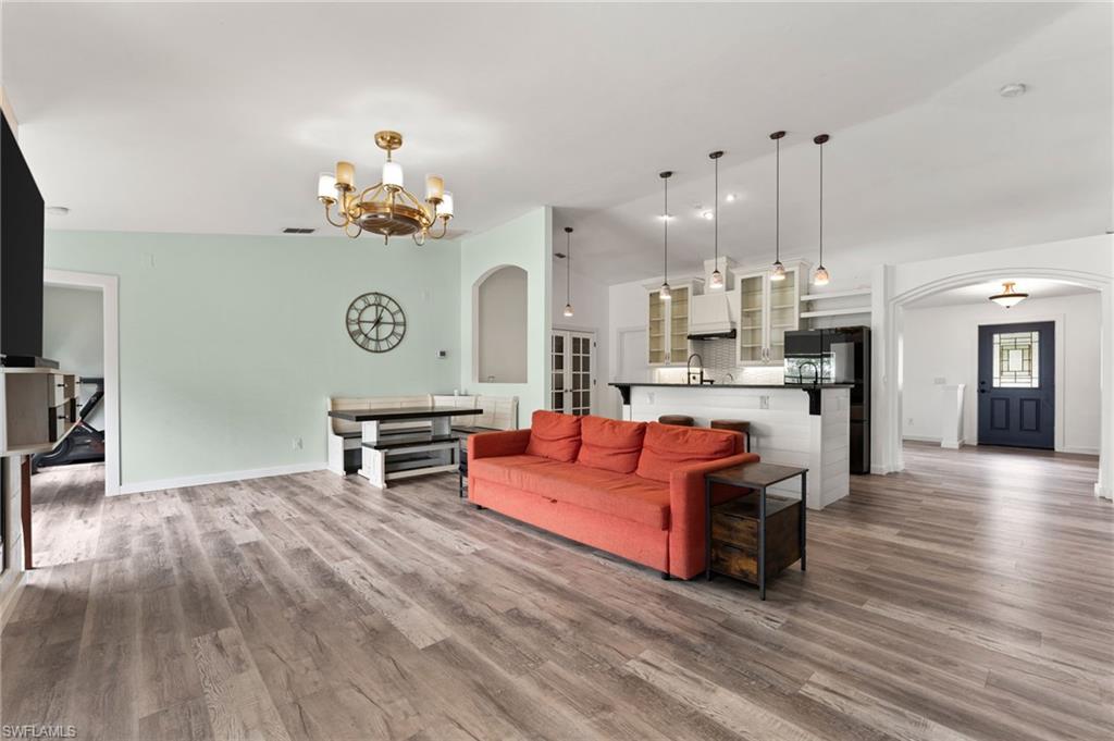 GOLDEN GATE ESTATES - Residential
