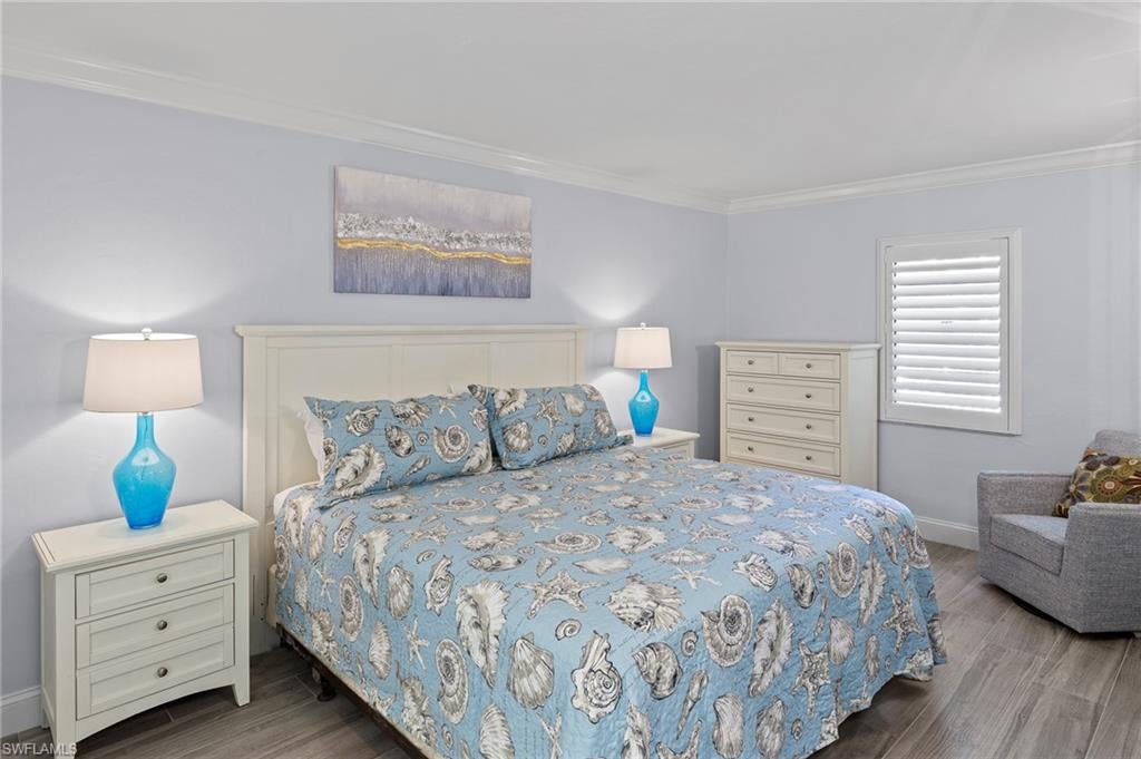 BAYSIDE VILLAS - Residential