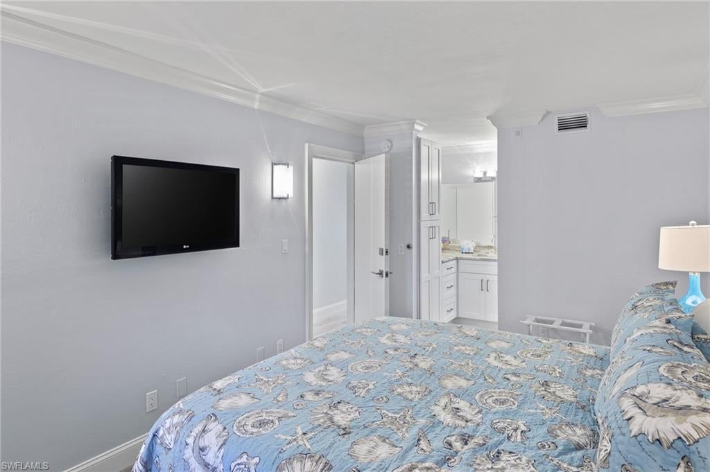 BAYSIDE VILLAS - Residential