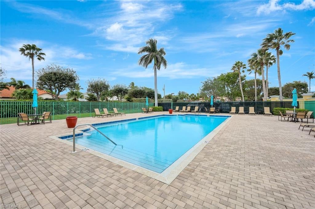 PIER 81 CONDOMINIUM - Residential