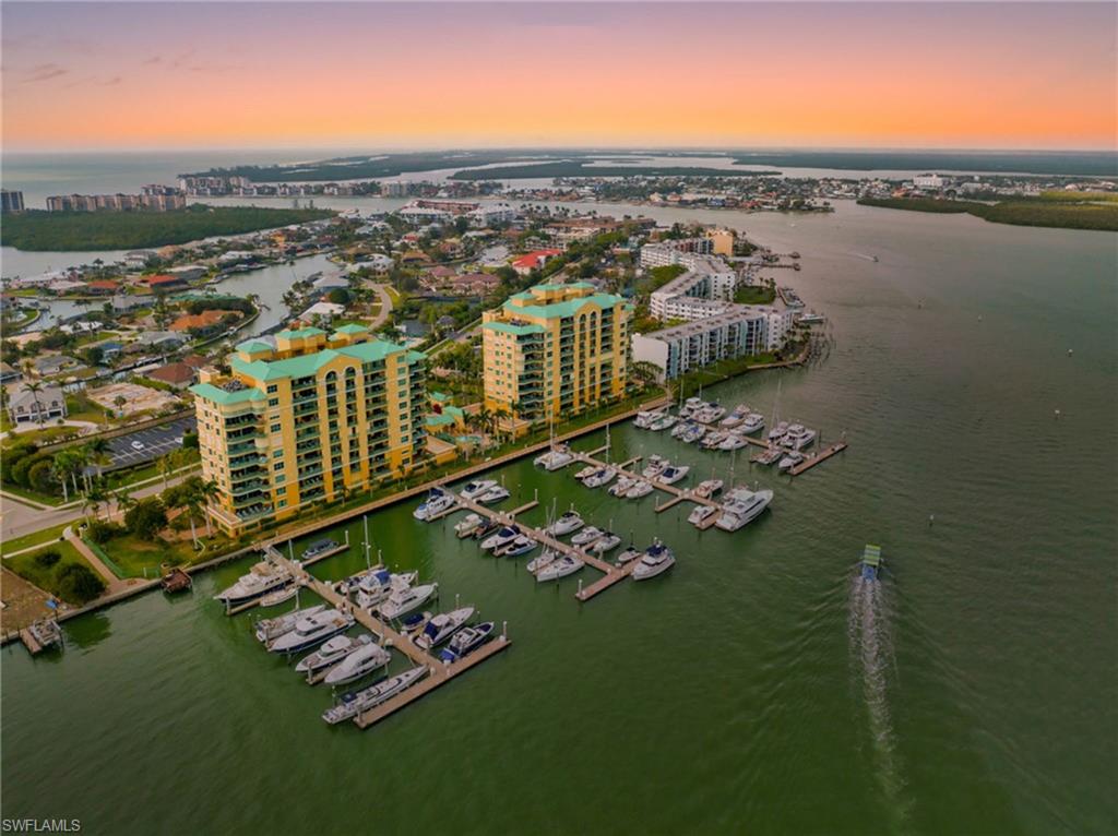 PIER 81 CONDOMINIUM - Residential