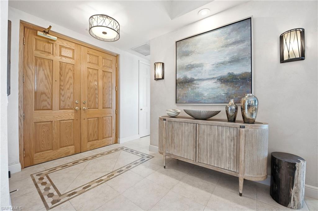 PIER 81 CONDOMINIUM - Residential