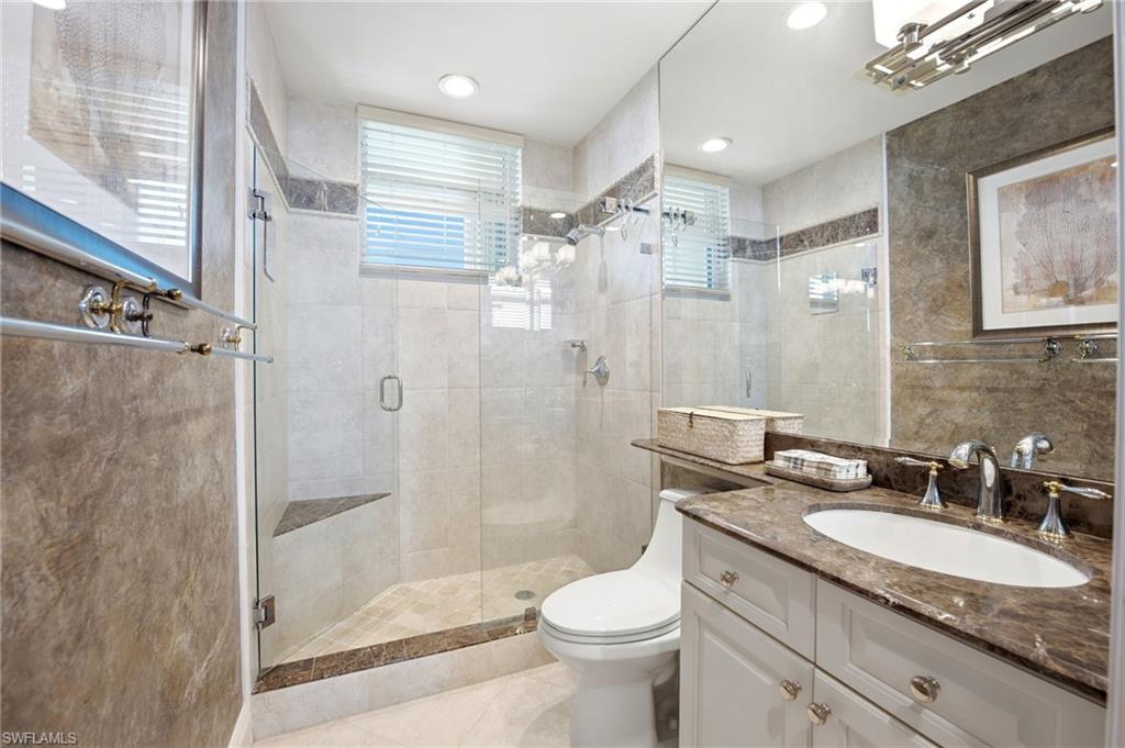 PIER 81 CONDOMINIUM - Residential