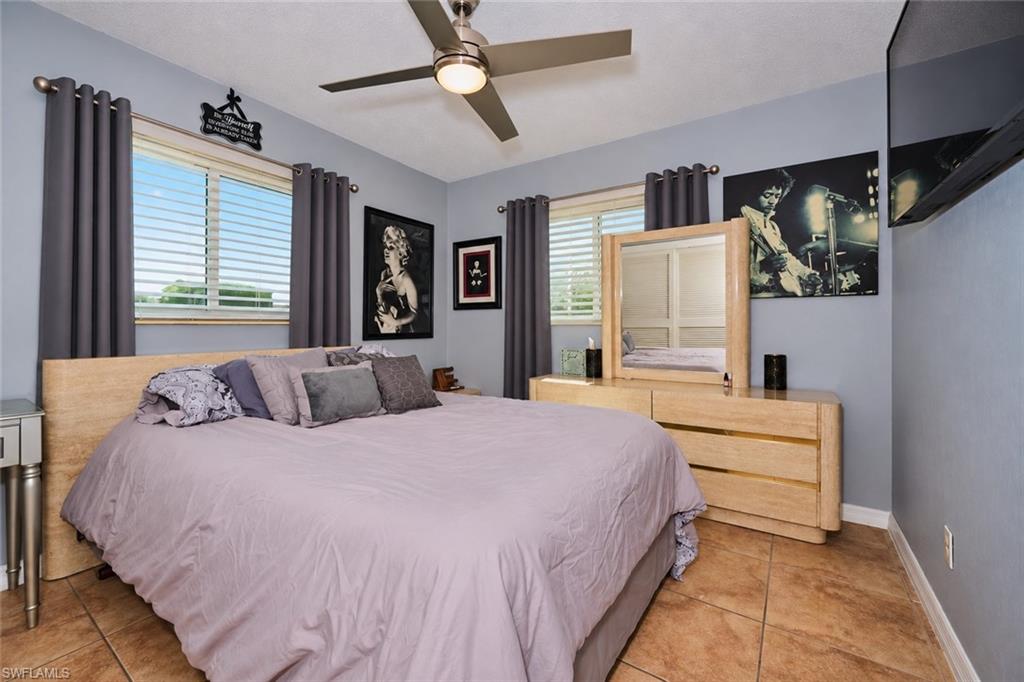 WILLOW LAKE - Residential