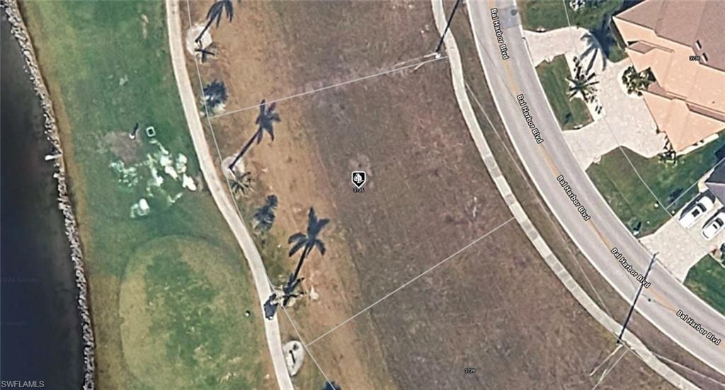 Don't wait until demand exceeds supply!! This great Single Family zoned lot in beautiful Punta Gorda is just waiting for you!! This is nearly a half an acre of the sunny Florida dream. Although out in the scenic Florida landscape, this lot is still conveniently located to shopping, dining, banking, etc. New construction is everywhere you look and you can be part of the action. Information about builders available upon request. Also perfect for self-directed IRA's, 401K's and other investment portfolios.
