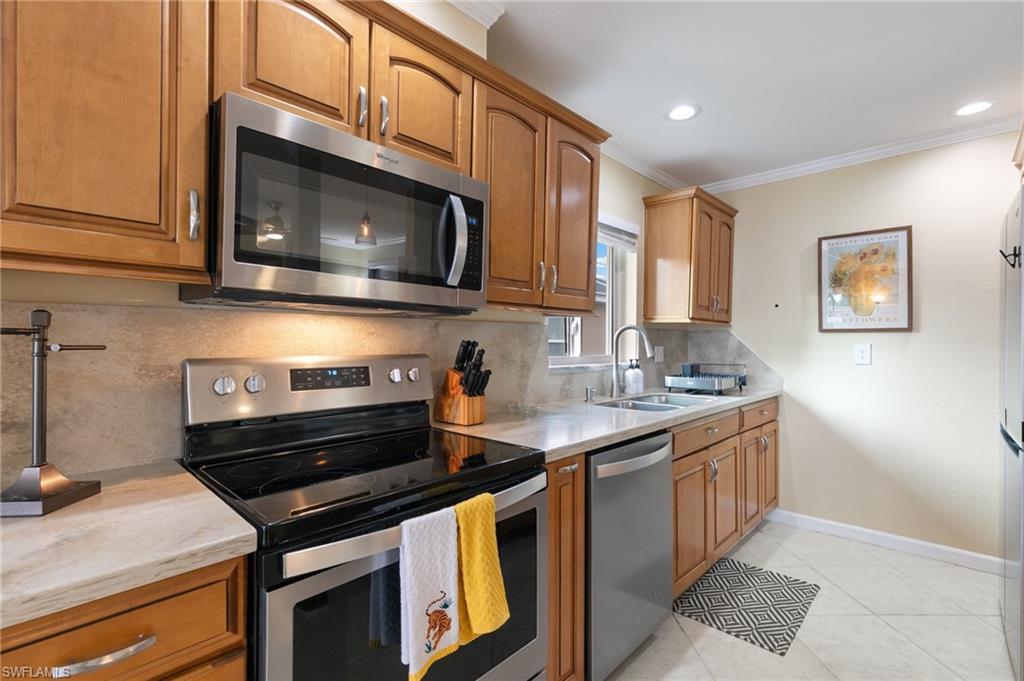 CAPE CORAL - Residential Income