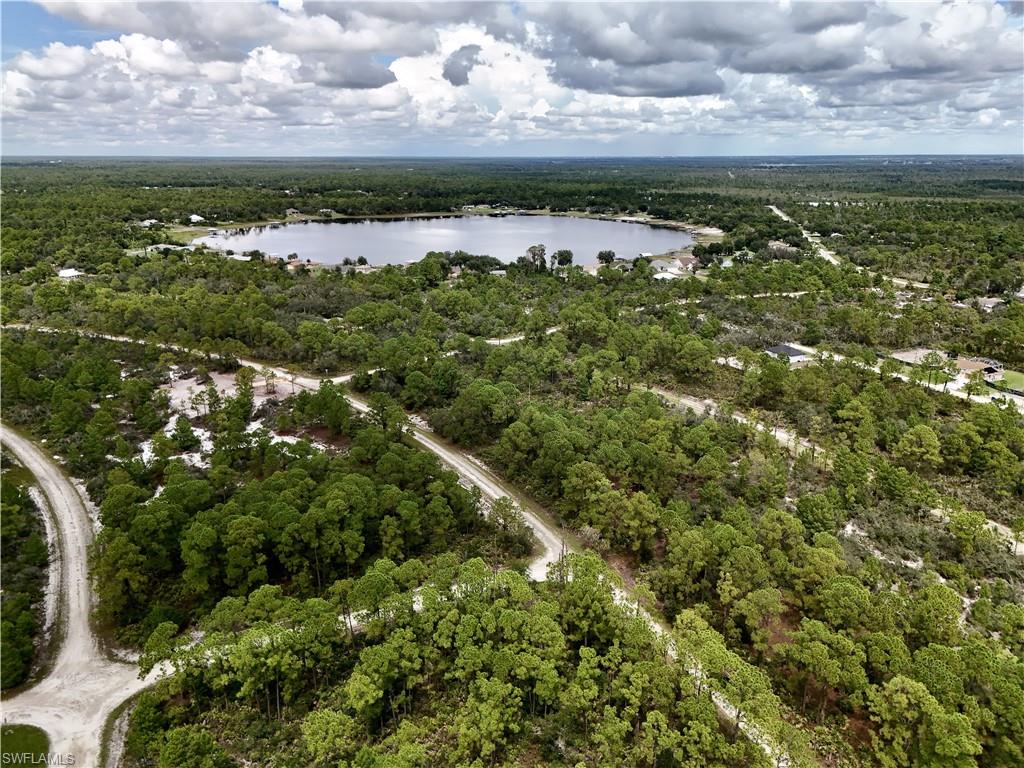 LEISURE LAKES - Land