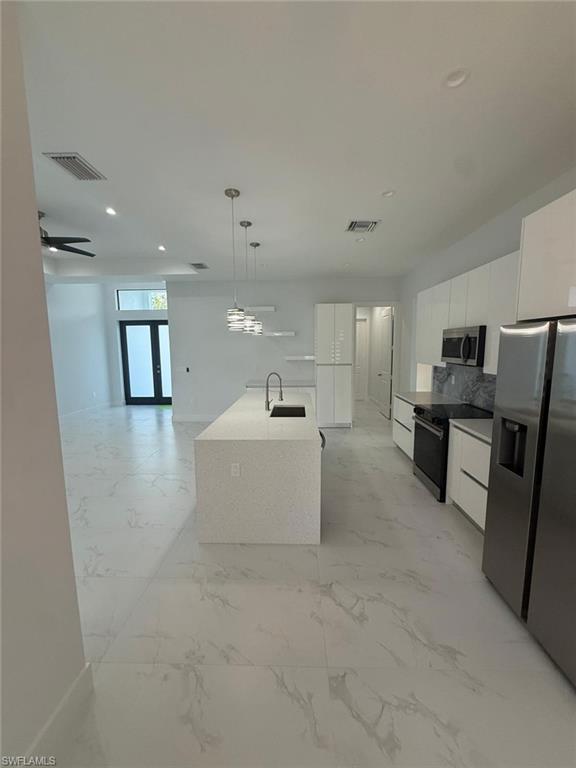 GOLDEN GATE ESTATES - Residential