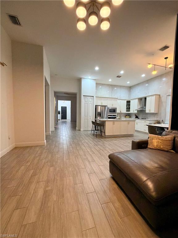 MAPLE RIDGE - Residential