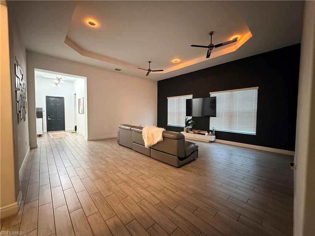 MAPLE RIDGE - Residential