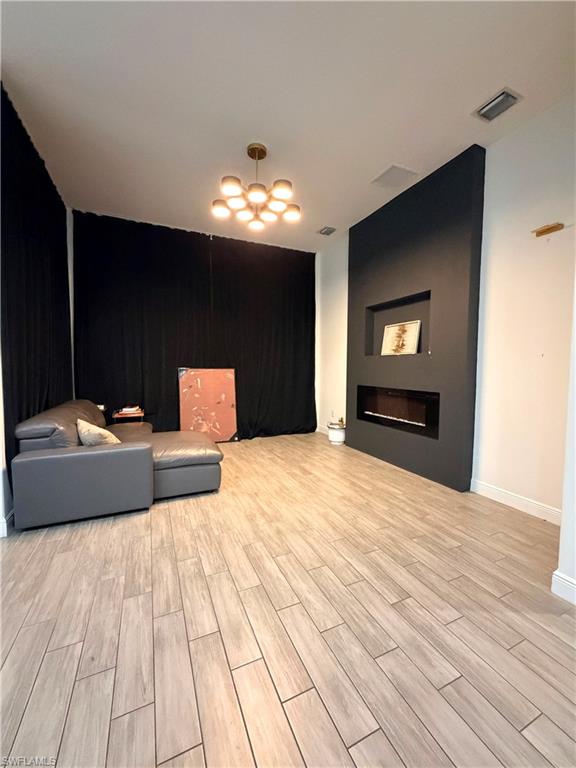MAPLE RIDGE - Residential