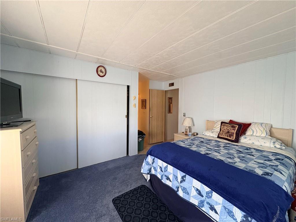 LAUREL ESTATES MOBILE HOME VIL - Residential