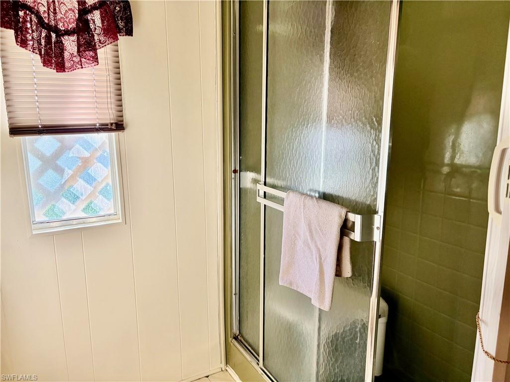 LAUREL ESTATES MOBILE HOME VIL - Residential