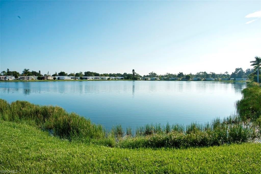 LAUREL ESTATES MOBILE HOME VIL - Residential