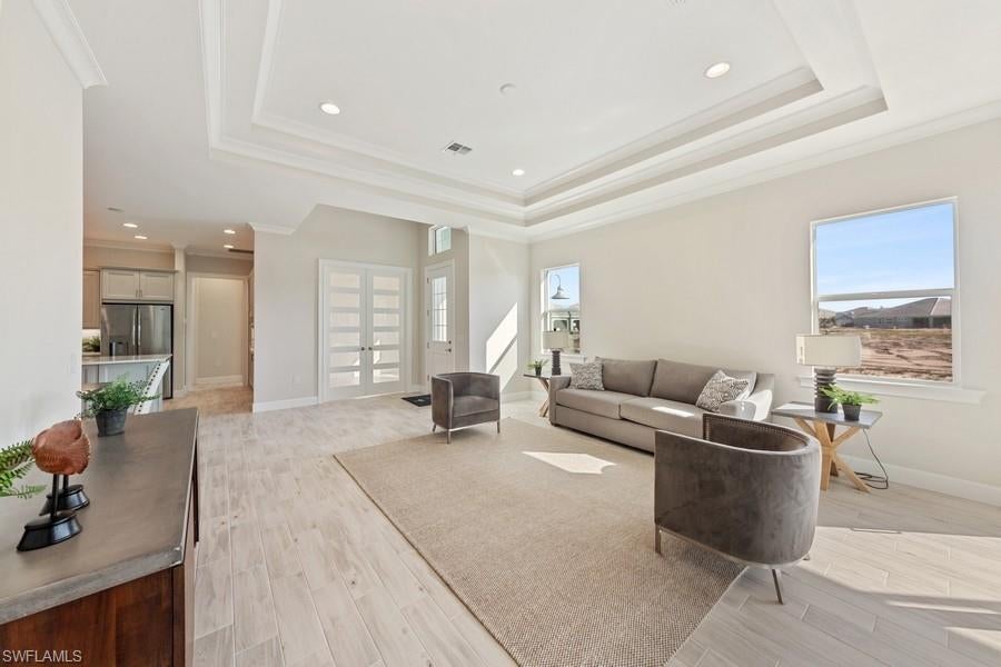 ISLES OF COLLIER PRESERVE - Residential