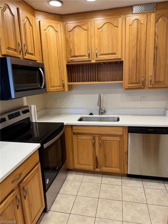 FIRST KINGS PT CONDOMINIUM - Residential