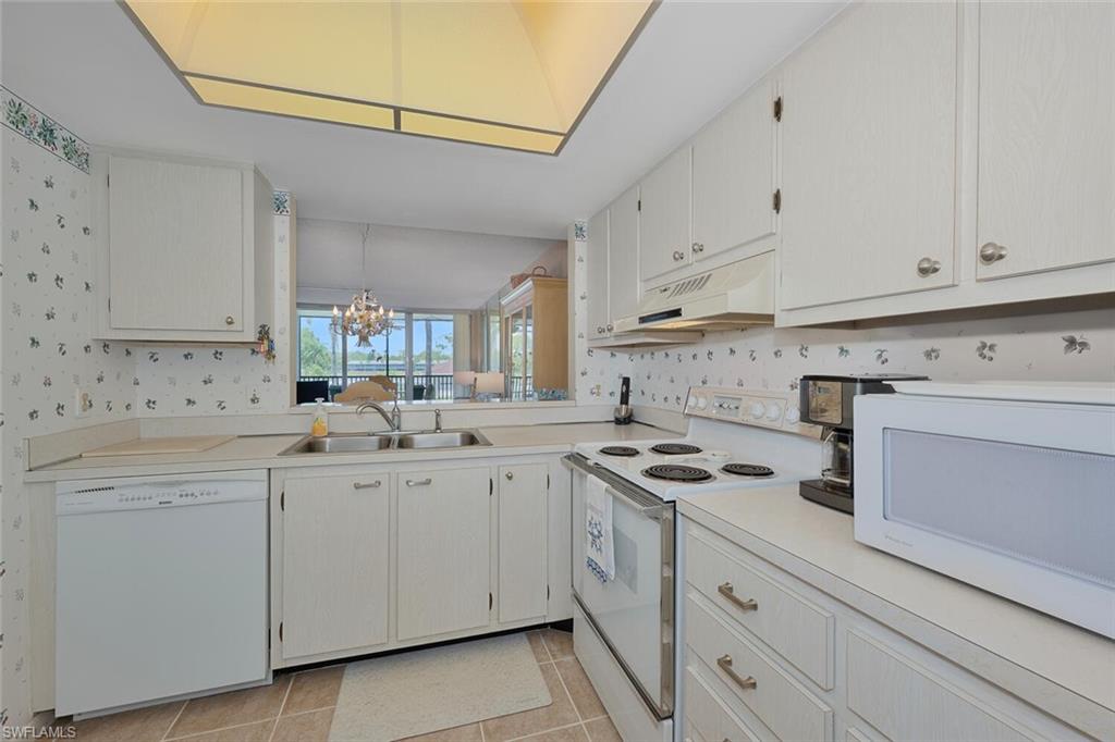 BONITA PINES - Residential