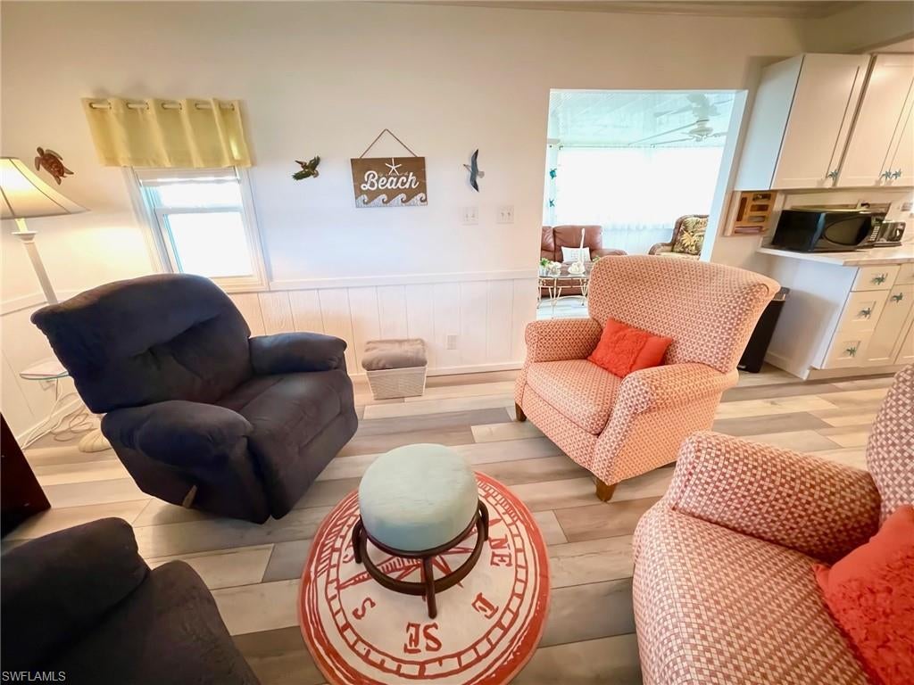 THUNDERBIRD MOBILE HOMES - Residential