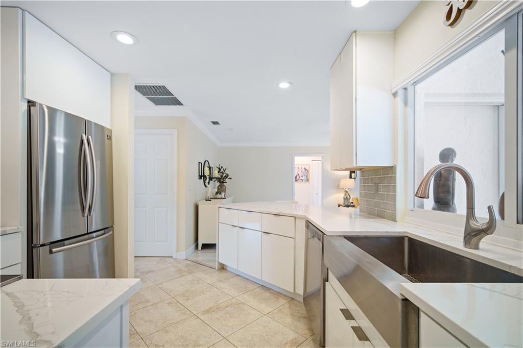 KINGS LAKE - Residential