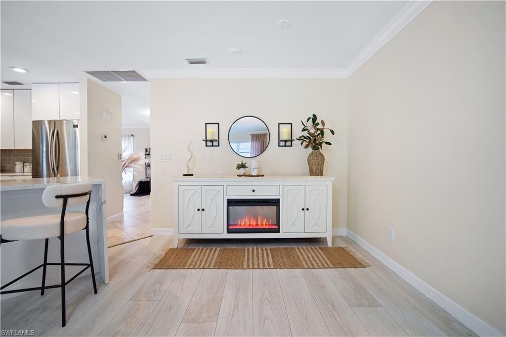 KINGS LAKE - Residential