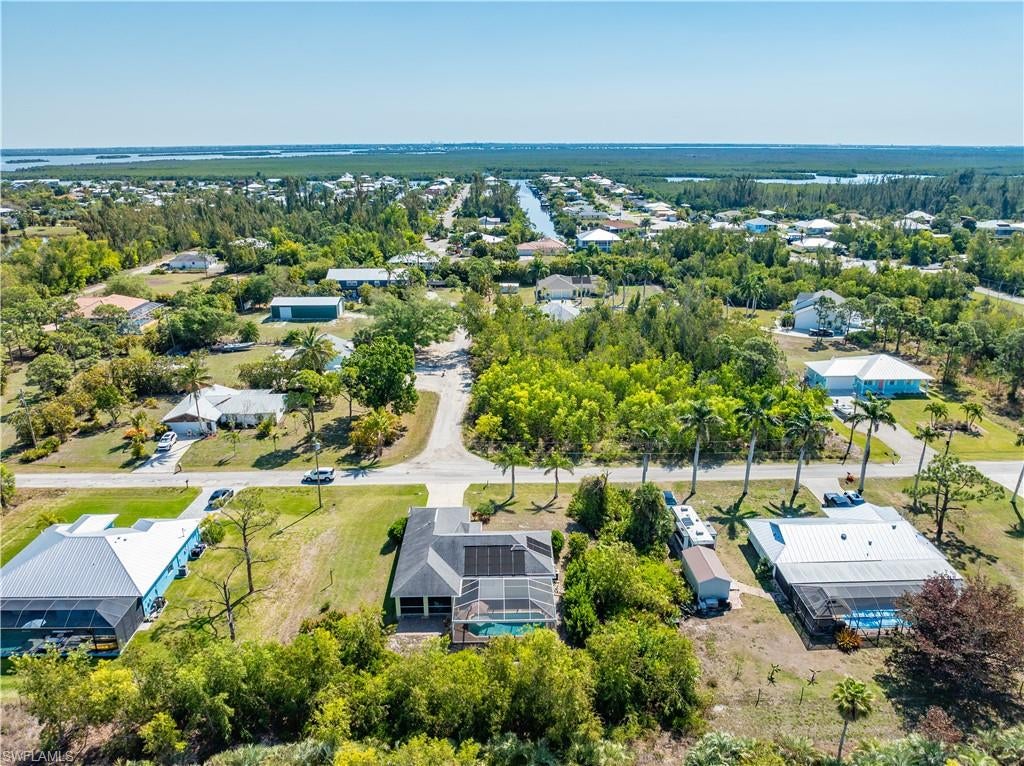CHARLOTTE SHORES - Residential Lease