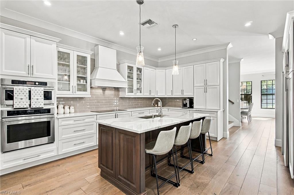 GOLDEN GATE ESTATES - Residential