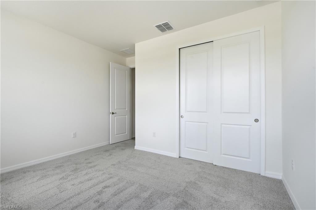 COUNTRY CLUB - Residential