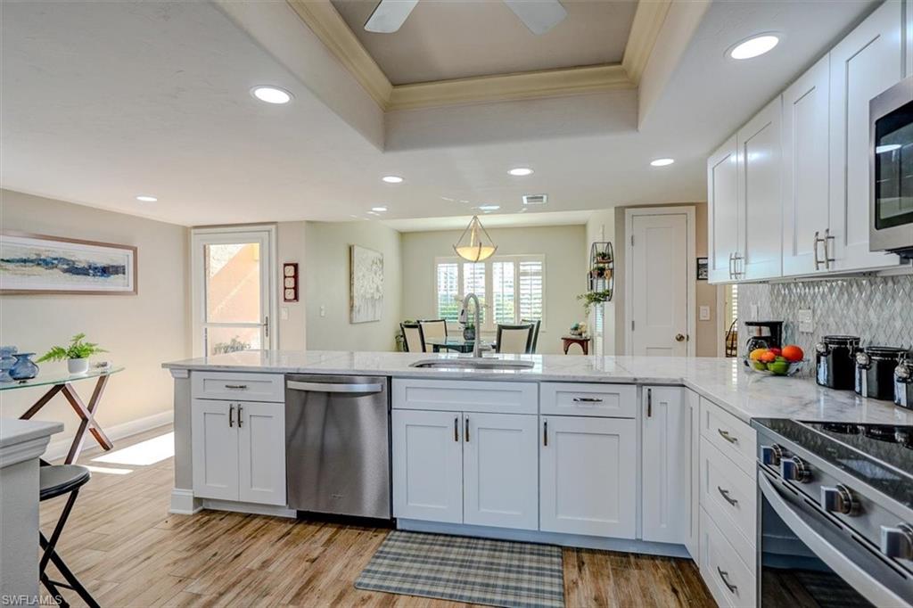 SUNNYBROOK HARBOUR CONDO - Residential