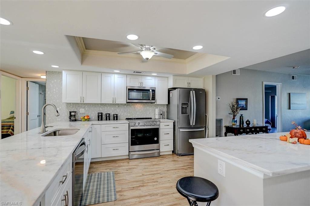 SUNNYBROOK HARBOUR CONDO - Residential