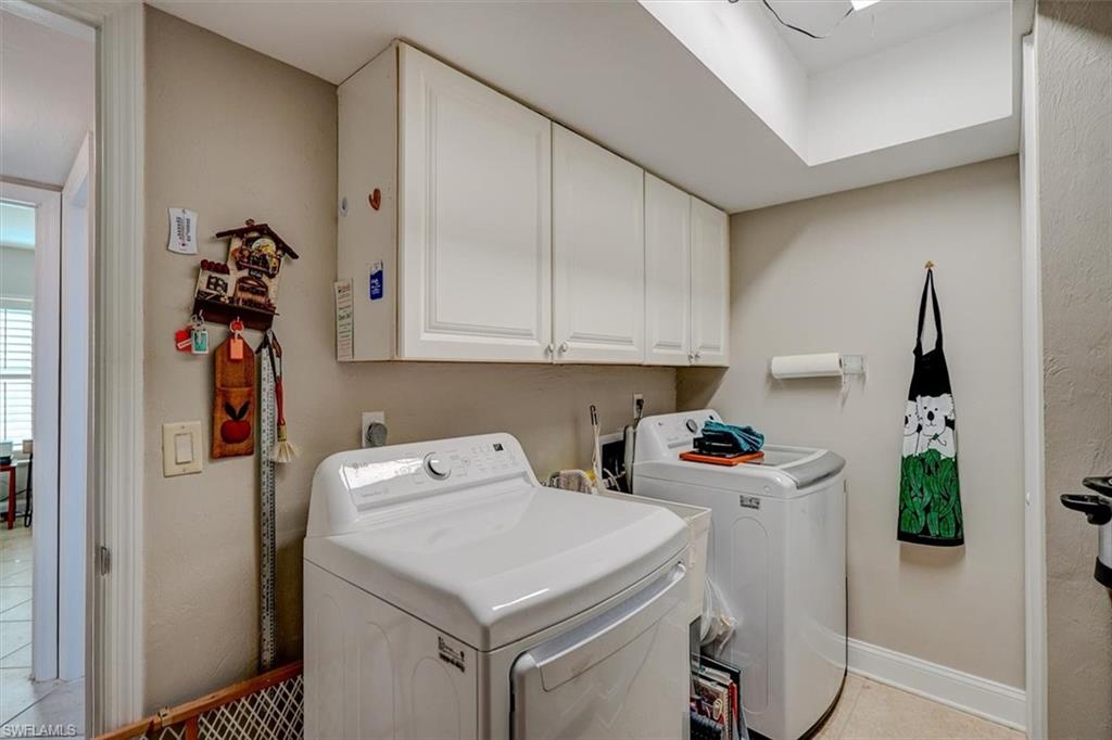 SUNNYBROOK HARBOUR CONDO - Residential