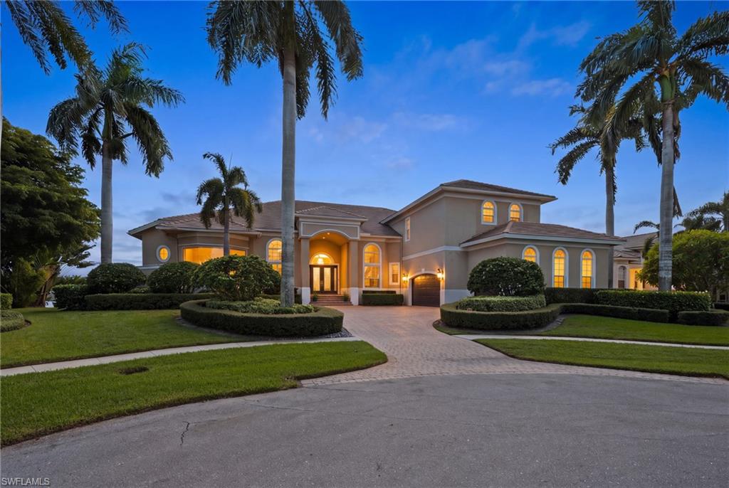 MARCO BEACH - Residential