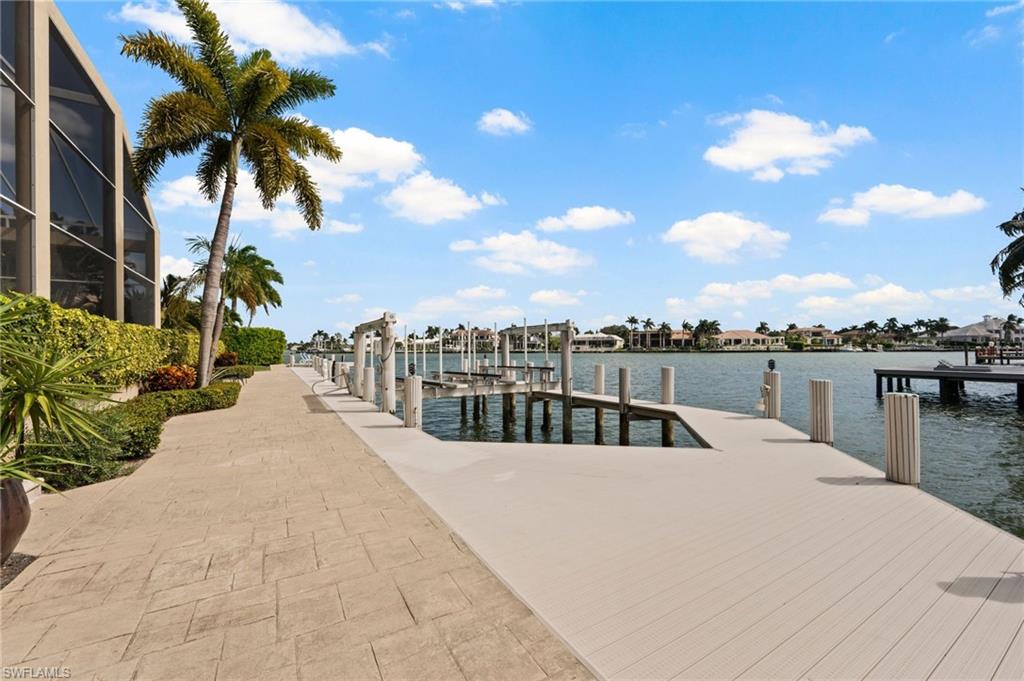 MARCO BEACH - Residential