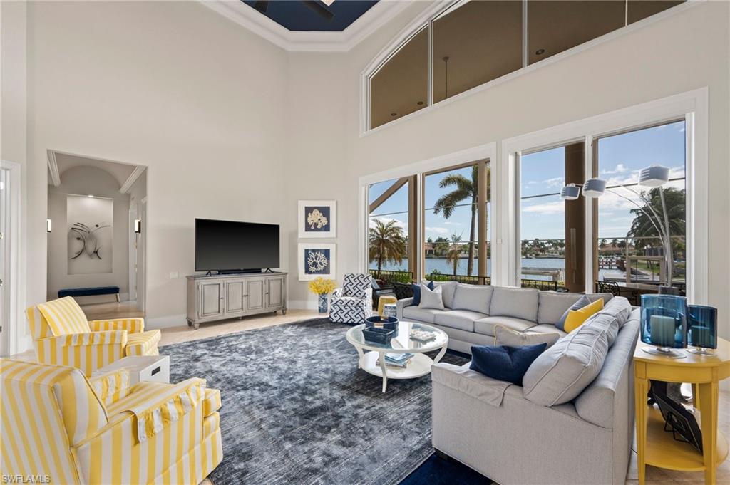 MARCO BEACH - Residential