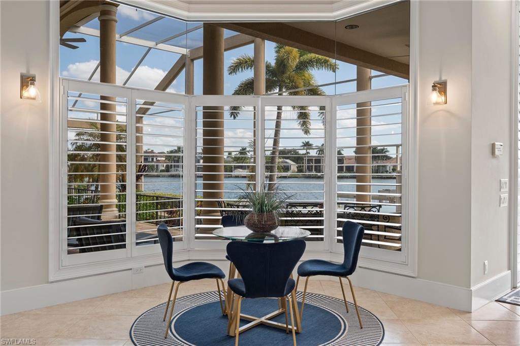 MARCO BEACH - Residential