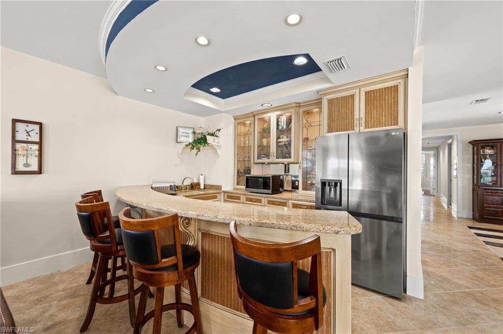 MARCO BEACH - Residential