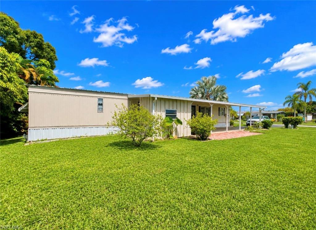 NAPLES MOBILE ESTATES - Residential